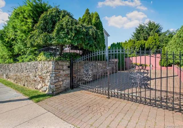 Photo 1 of Multi family home for sale at 285 Centre Ave, New Rochelle, NY 10805 | MLS# 1023301 | Listing updated on 2026-09-19