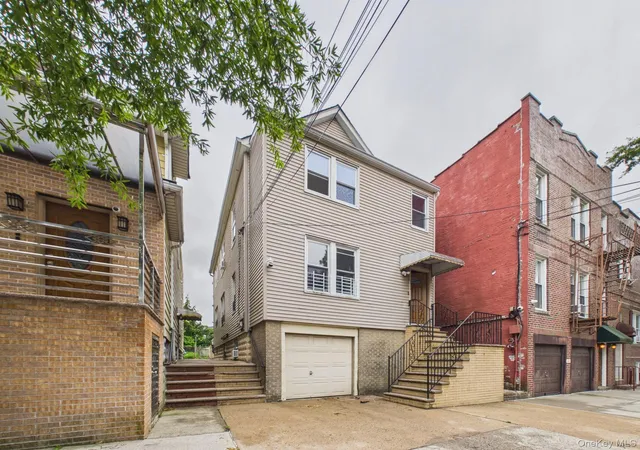 1st image of 2858 E 197th St, New York, NY 10461 | MLS# 1023311