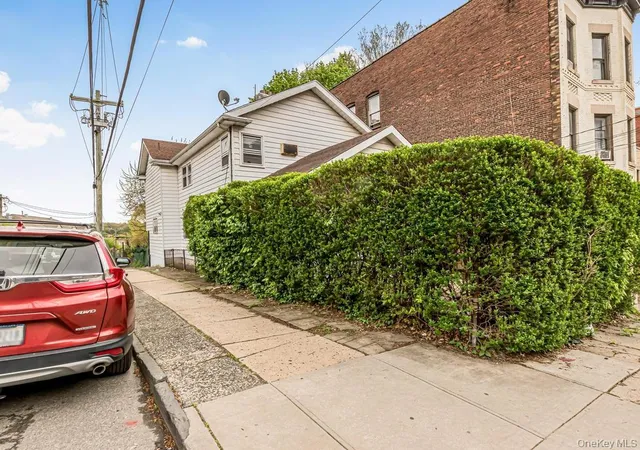2nd image of 20 Saint Josephs Ave, Yonkers, NY 10703 | MLS# 1023314
