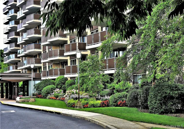 2nd image of The Seville, Bayside, NY 11360