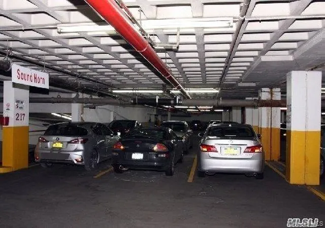 31st image of 18 15 215 St #14 G, Bayside, NY 11360 | MLS# 1023321