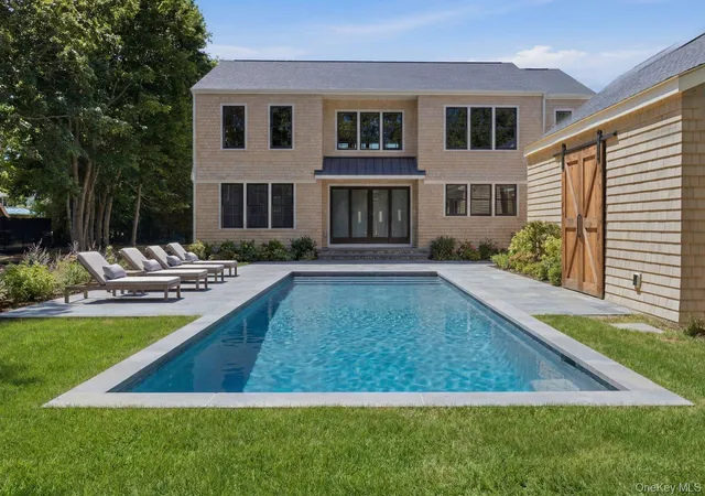 3rd image of 6 Lamb Ave, Quogue, NY 11959 | MLS# 1023328