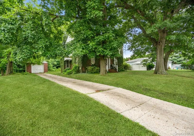 22nd image of 544 S Wellwood Ave, Lindenhurst, NY 11757 | MLS# 1023333