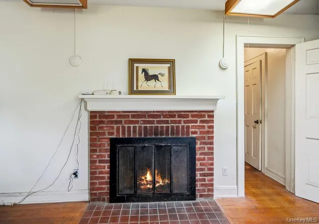 5th image of 544 S Wellwood Ave, Lindenhurst, NY 11757 | MLS# 1023333
