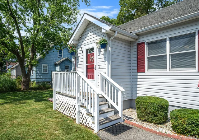 2nd image of 289 Mckinley Dr, Mastic Beach, NY 11951 | MLS# 1023341