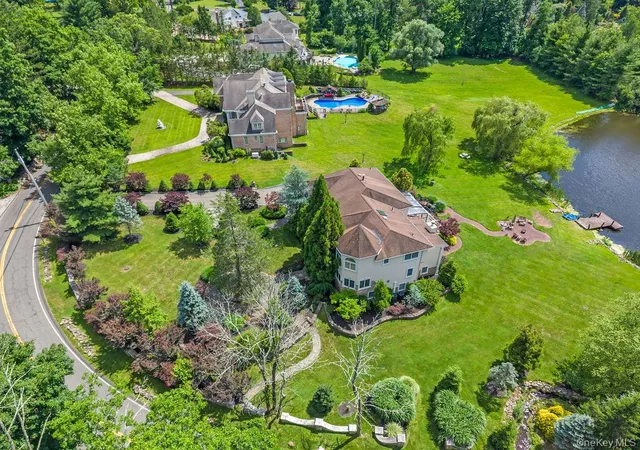 2nd image of 57 Wesley Chapel Rd, Suffern, NY 10901 | MLS# 1023353