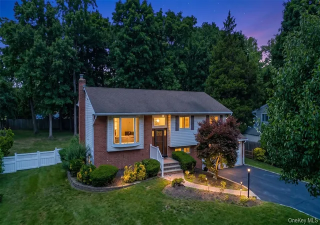 1st image of 259 Burr Rd, Huntington, NY 11731 | MLS# 1023359