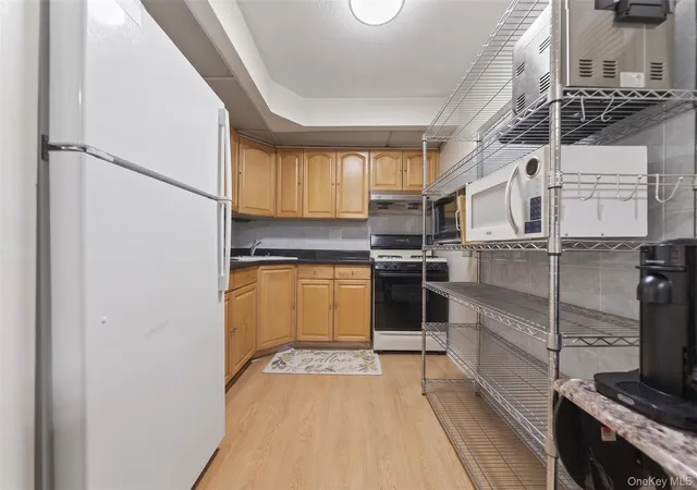 Photo 4 of Condo for sale at 140-44 34th Avenue #2C, Flushing, NY 11354 | MLS# 1023392 | Listing updated on 2026-08-01