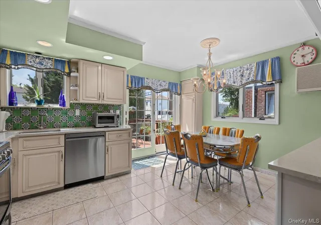 5th image of 1415 Reed Pl, New York, NY 10465 | MLS# 1023404