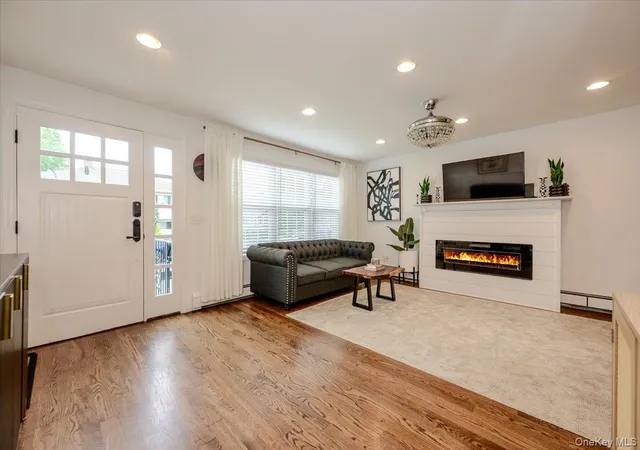 5th image of 618 E Walnut St, Long Beach, NY 11561 | MLS# 1023417