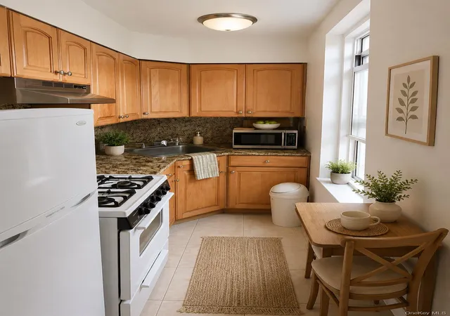 6th image of 30 11 Parsons Blvd #2U, New York, NY 11354 | MLS# 1023427