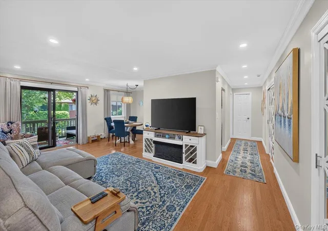 4th image of 263 River Ave, Brookhaven, NY 11772