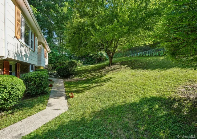 Photo 3 of Single family home for sale at 37 Nursery Rd, Tuxedo Park, NY 10987 | MLS# 1023454 | Listing updated on 2026-09-01