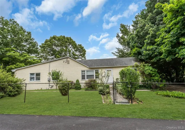 1st image of 26 Woodland St, Islip, NY 11779 | MLS# 1023466