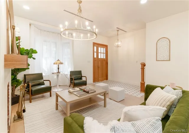 Homes for sale in New York, NY | 1231 Putnam Ave, New York, NY 11221 | MLS# 1023474