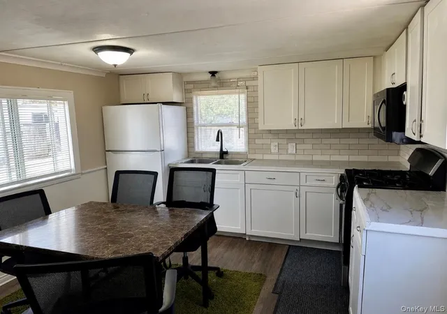 3rd image of 150 Main St Unit 57, Islip, NY 11751 | MLS# 1023475