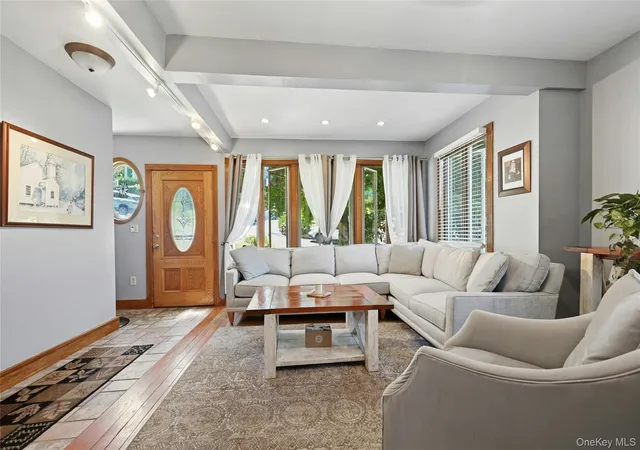 Photo 3 of Sale Pending at 29 Vail St, Northport, NY 11768 | MLS# 1023480 | Listing updated on 2026-08-18