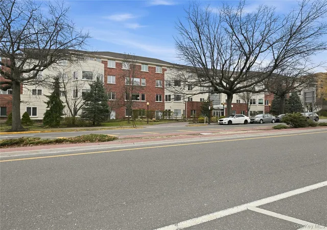 Photo 24 of Condo for sale at 171 Great Neck Rd #3H, Great Neck, NY 11021 | MLS# 1023483 | Listing updated on 2026-09-28
