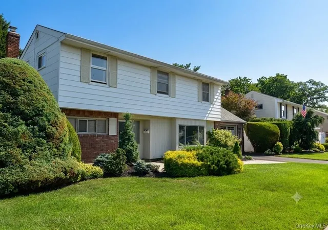 Homes for sale in Oyster Bay, NY | 333 N Albany Ave, Oyster Bay, NY 11758 | MLS# 1023509
