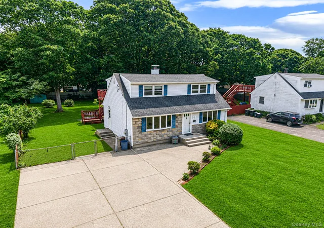 1st image of 146 Dawn Dr, Brookhaven, NY 11720 | MLS# 1023515