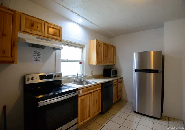 Homes for sale in Catskill, NY | 284 W Bridge St, Catskill, NY 12414 | MLS# 1023523