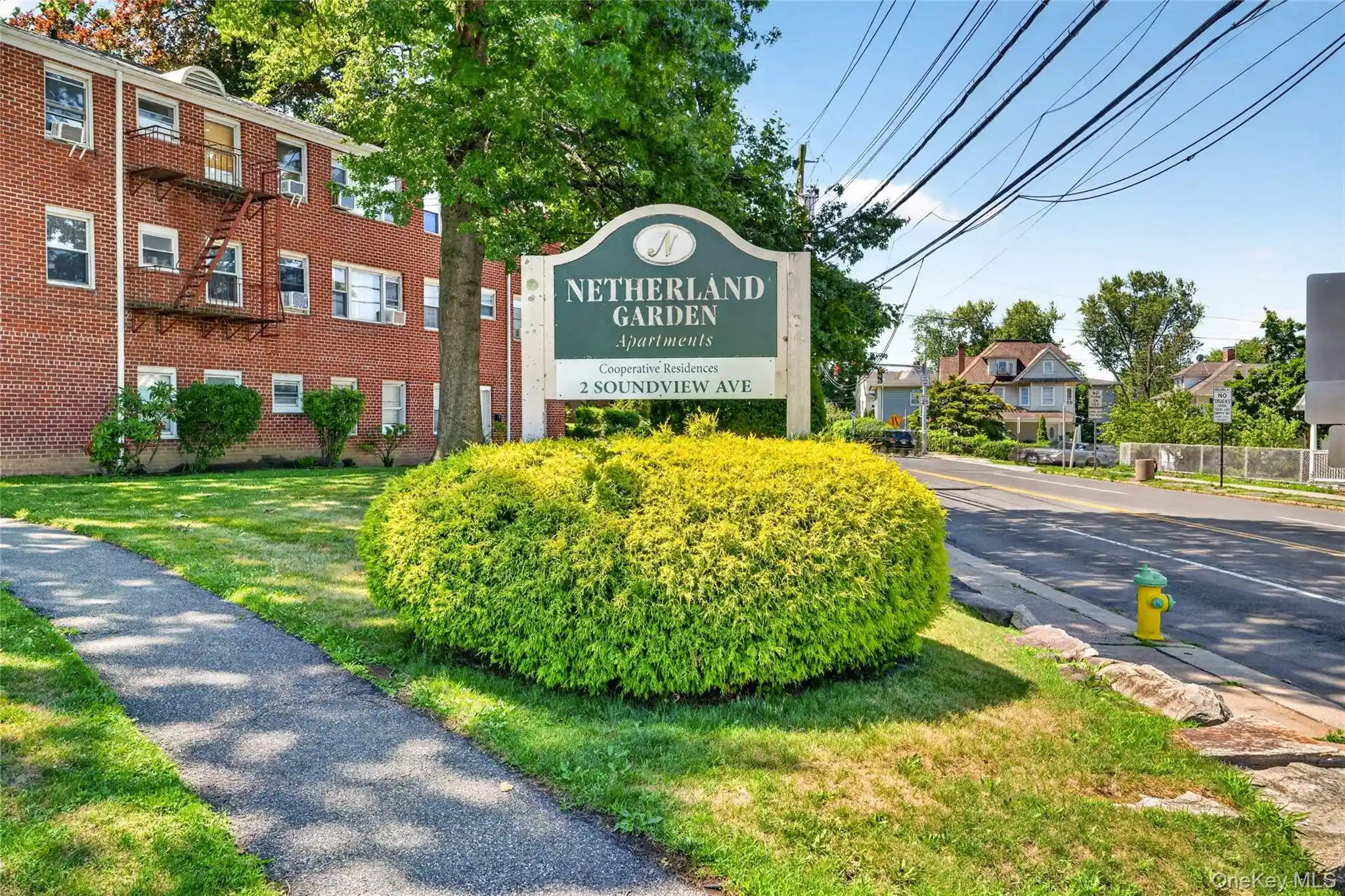 Listing Photo 2 - Condo for sale in 205 W Post Rd located at 205 W Post Rd, White Plains, NY 10606 - Unit #1N