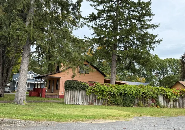 Photo 3 of Single family home for sale at 16 Cottage St, Wallkill, NY 12589 | MLS# 1023561 | Listing updated on 2026-10-02