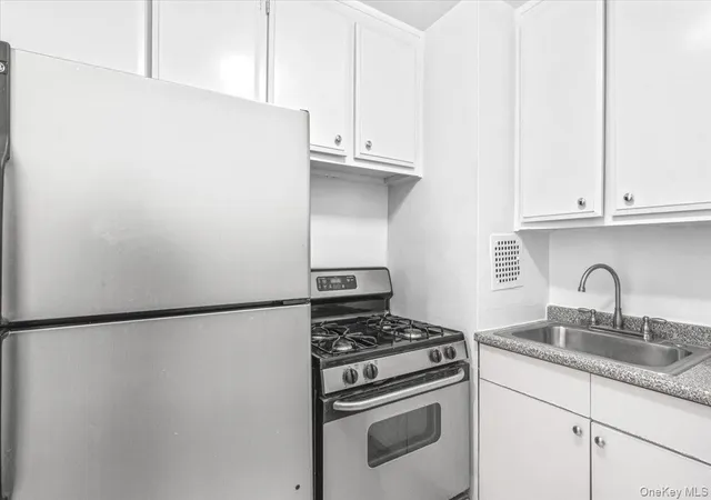 3rd image of 85-15 Main St #12B, Jamaica, NY 11435 | MLS# 1023577