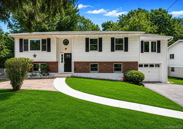 Homes for sale in Poughkeepsie, NY | 94 Crestwood Blvd, Poughkeepsie, NY 12603 | MLS# 1023590