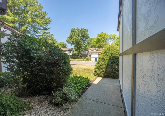 Listing Photo 2 - Condo for sale in building located at 12 Amber Ct, Poughkeepsie, NY 12603 - Unit #