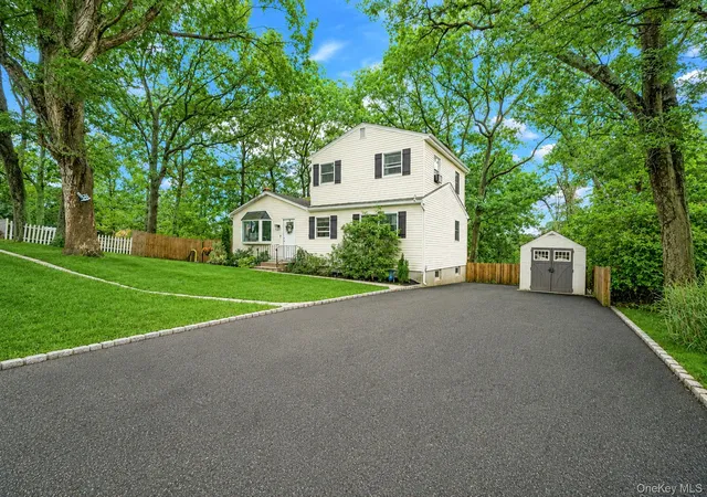 2nd image of 30 Sayville Rd, Brookhaven, NY 11789 | MLS# 1023610