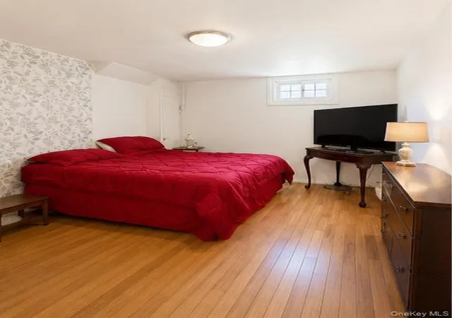 Photo 18 of Single family home for sale at 224 New Hyde Park Rd, Hempstead, NY 11010 | MLS# 1023622 | Listing updated on 2026-08-30