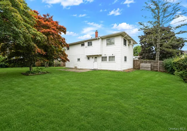4th image of 192 Hancock St, Brentwood, NY 11717 | MLS# 1023626