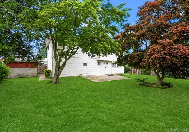 5th image of 192 Hancock St, Brentwood, NY 11717 | MLS# 1023626