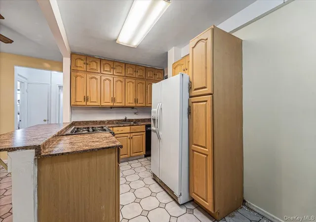Listing Photo 5 - Condo for sale in building located at 213-08 73Rd Ave, Bayside, NY 11364 - Unit #4J