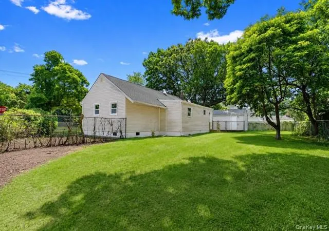 2nd image of 1340 Manor Ln, Islip, NY 11706 | MLS# 1023634