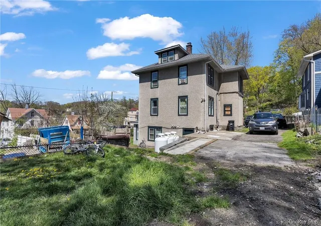 Listing Photo 2 - Condo for sale in building located at 106 Leila St, Peekskill, NY 10566 - Unit #