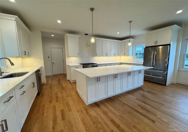 5th image of 9 First St, Glenwood Landing, NY 11547 | MLS# 1023642