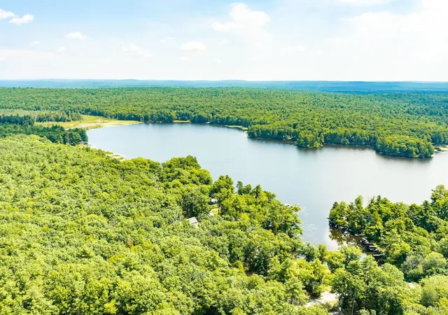 Photo 5 of Single family home for sale at 179 W Mohican Trl, Glen Spey, NY 12737 | MLS# 1023645 | Listing updated on 2026-07-20