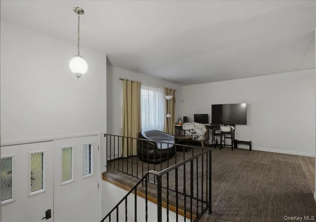 Photo 4 of Sale Pending at 184 Fulton St, Poughkeepsie, NY 12601 | MLS# 1023691 | Listing updated on 2026-08-23
