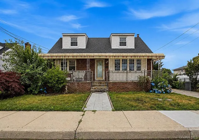 Photo 1 of Single family home for sale at 335 Roquette Ave, Hempstead, NY 11001 | MLS# 1023696 | Listing updated on 2026-10-07