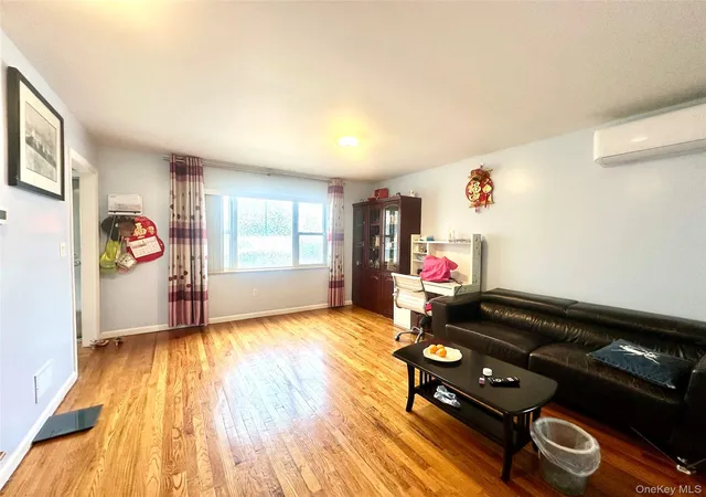 Photo 3 of Single family home for sale at 4744 199th Street, Flushing, NY 11358 | MLS# 1023708 | Listing updated on 2026-07-25