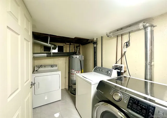 Photo 3 of Single family home for sale at 4744 199th Street, Flushing, NY 11358 | MLS# 1023708 | Listing updated on 2026-07-25