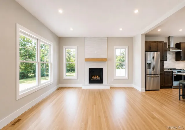 5th image of 39 Surrey Dr, Center Moriches, NY 11934 | MLS# 1023740