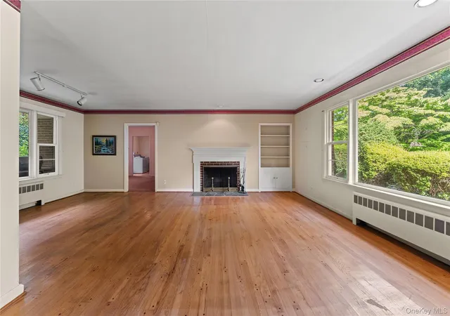 Photo 4 of Sale Pending at 418 Read Ave, Yonkers, NY 10707 | MLS# 1023742 | Listing updated on 2026-10-01