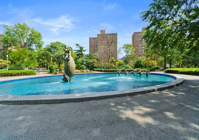 Homes for sale in New York, NY | 1700 Metropolitan Avenue, New York, NY 10462 | Houzeo