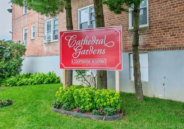 3rd image of 22 Mulford, Hempstead, NY 11550