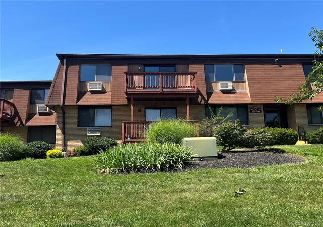 Homes for sale in Haverstraw, NY | 106 Richard Ct, Haverstraw, NY 10970 | MLS# 1023756