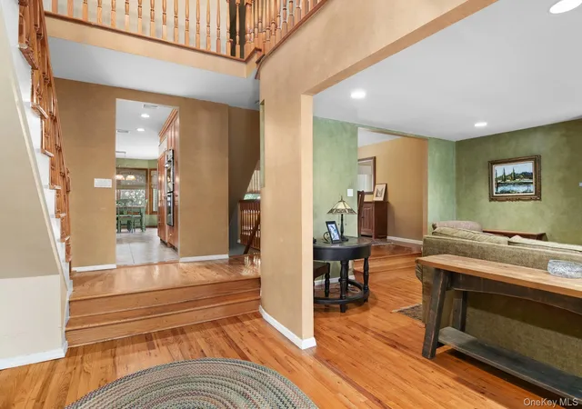 3rd image of 3125 Enos St, Hempstead, NY 11710 | MLS# 1023758