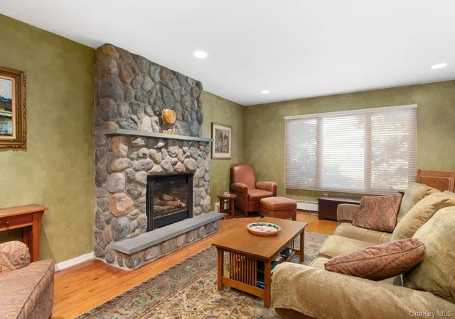 5th image of 3125 Enos St, Hempstead, NY 11710 | MLS# 1023758